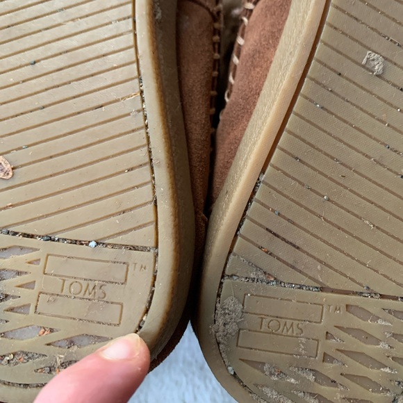 Toms Suede and Faux Fur Moccasin Pom Pom Boots - Picture 14 of 15